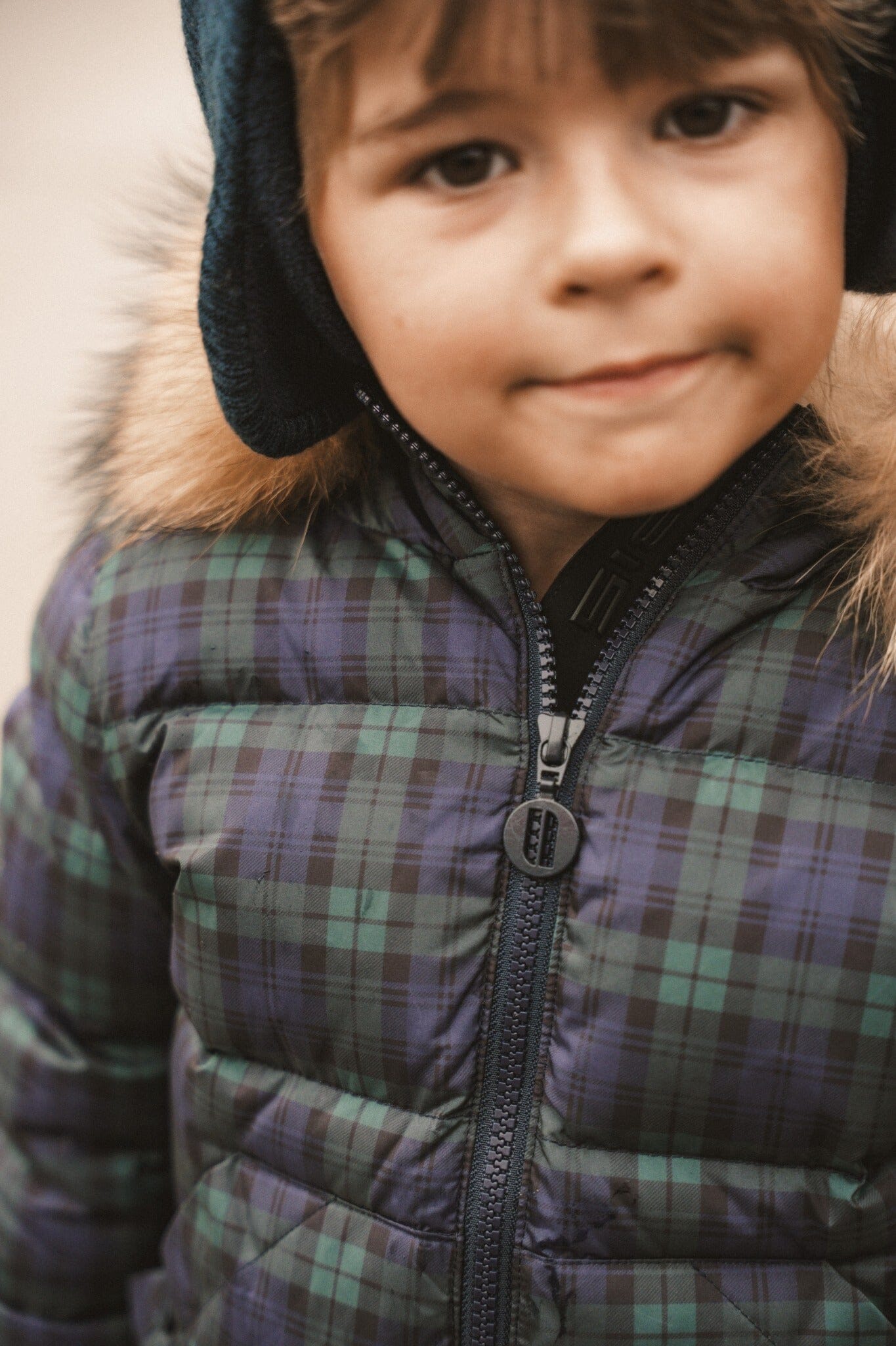 IBIS Overland boys kangaroo pocket coat in plaid - zipper and fabric detail