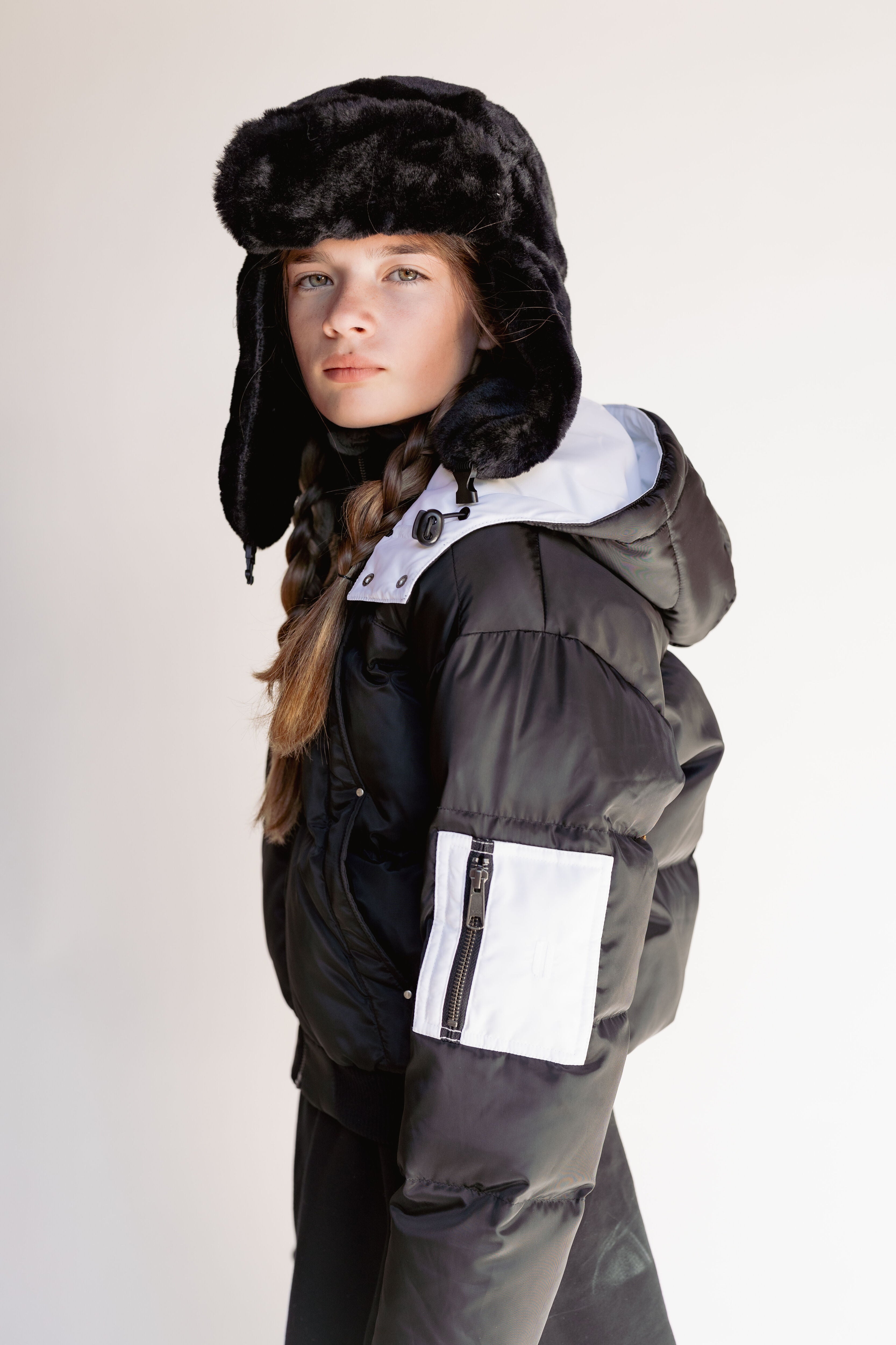 Highline Down Coat - Black with White