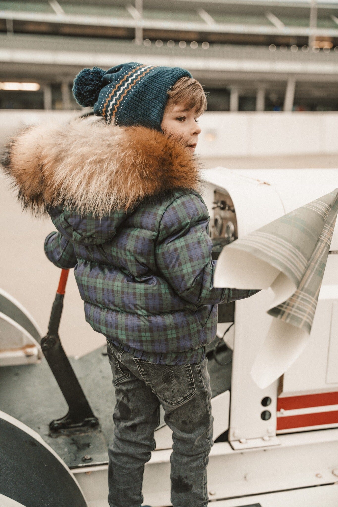 IBIS Overland boys kangaroo pocket coat in plaid - back hood and fur view